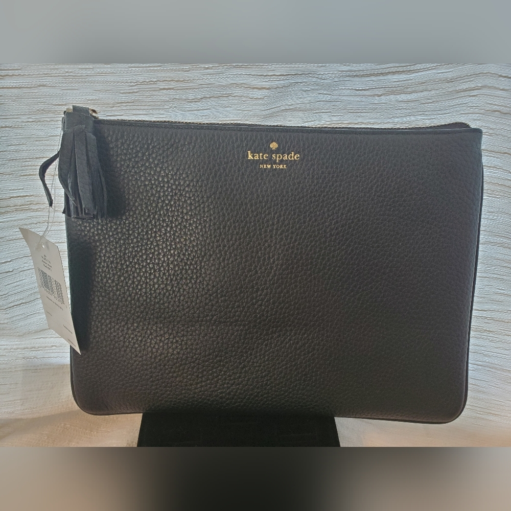 NWT Kate Spade Chester Street Gia Clutch Tassel Black Pebbled Leather Minimalist